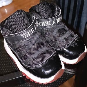 Jordans 11 size 6c